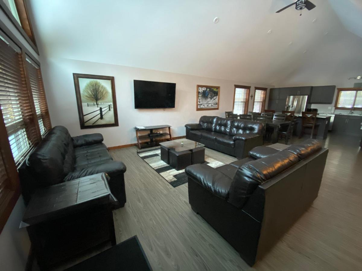 Villa Wolf Den à Valemount Extérieur photo